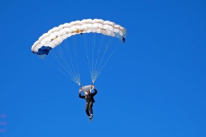 帕森斯惊人预测，里夫斯赛季数据将超越詹姆斯，湖人新星崛起引热议