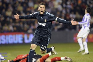 欧文盛赞范戴克，世界最佳中卫，防本泽马难不倒他