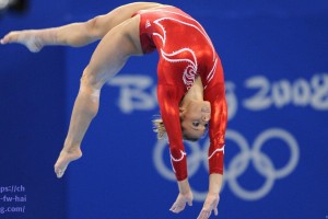 德天空独家，多特蒙德锁定后防新核 夏窗全力追逐图卢兹天才中卫查理-克雷斯维尔