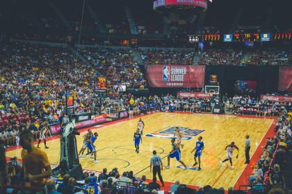 利拉德社媒示爱波特兰引风波 奥尼尔直言，他该考虑组队争冠